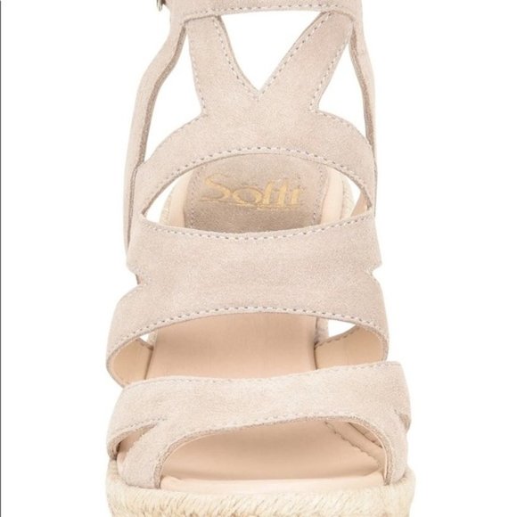 Soffit Grey Sandals -- NWT - Picture 2 of 5